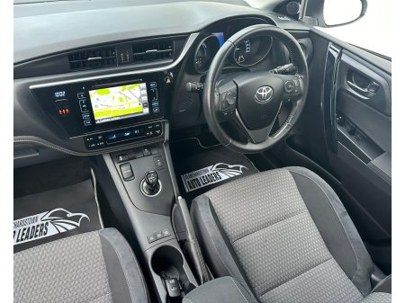 2018 Toyota Auris 1.8 HYBRID LUNA SPORT 136BHP AUTO LOW KM €16,450 thumbnail