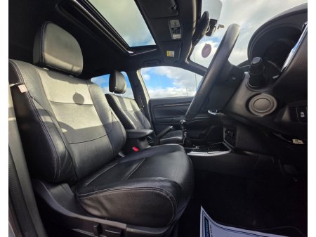 2019 Mitsubishi Outlander OUTL 4WD MT BLACK LINE 4DR €25,950 thumbnail