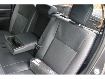 2025 Toyota Hilux - thumbnail 24