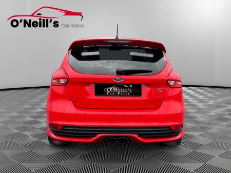 2018 Ford Focus - thumbnail 8