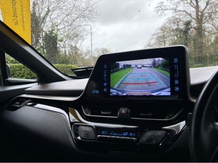 2018 Toyota C-HR - thumbnail 11