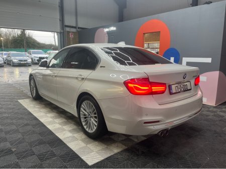 2017 BMW 3 Series €17950! 2017 BMW 330e Luxury Automatic- Heated Leather Seats - Reverse Camera €17,950
