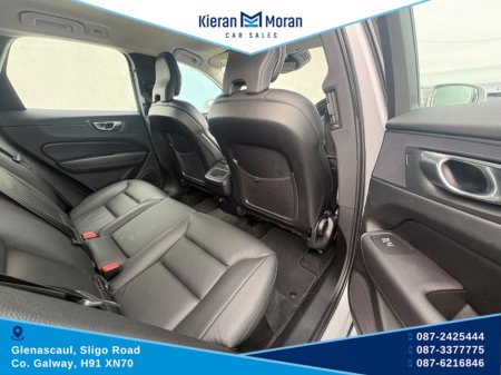 2018 Volvo XC60 - thumbnail 14