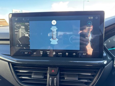 2024 Ford Focus 1.0L EcoBoost 125PS ST-Line €27,975 thumbnail