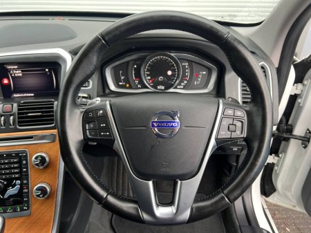 2017 Volvo XC60 D4 CLASSIC 2.0 D // OPENING PAN ROOF // LEATHER INTERIOR // DIGITAL CLUSTER €24,900 thumbnail