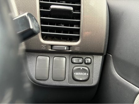 2008 Toyota Wish ZNE10 5DR A AUTO €3,950 thumbnail