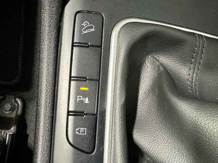 2022 Kia Sportage - thumbnail 25