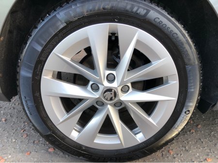 2022 Skoda Octavia - thumbnail 20