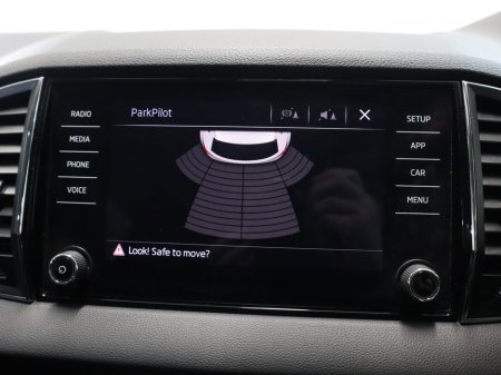 2019 Skoda Karoq *12* SE SCR 5DR 150PS 2.0 €18,750 thumbnail