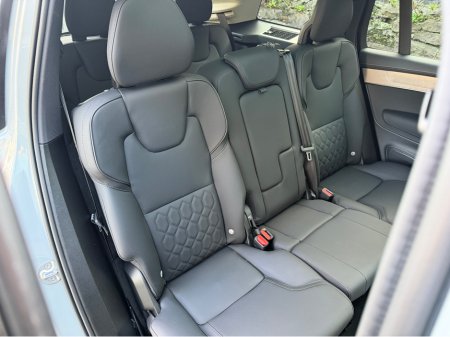 2025 Volvo XC90 NEW MODEL//PLUS DARK T8 RECHARGE//GREAT SPECIFICATION//PANORAMIC ROOF//SIMI AND AA DEALER €76,950 thumbnail