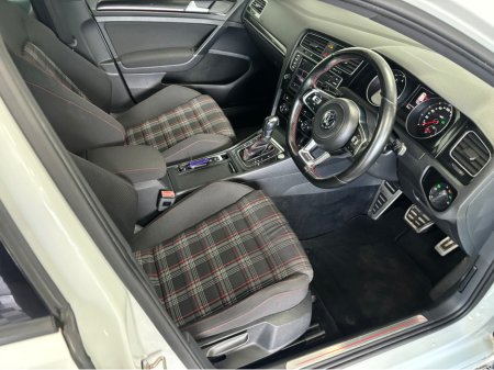 2015 Volkswagen Golf - thumbnail 5