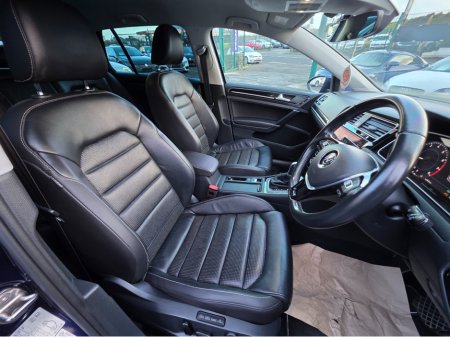 2017 Volkswagen Golf ( 172 REG LEATHER FULL LEATHER SEATS ELECTRIC MEMORY SEATS NAVI VIRTUAL CLOCKS ANDROID AUTO CARPLAY BLIND SPOT REAR TRAFFIC ASSIST ROAD SIGN RECOGNIZING LANE ASSIST LOW TAX BAND €17,500