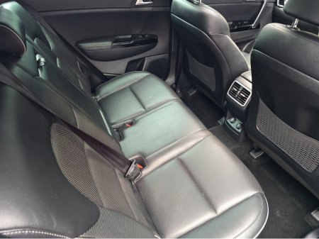 2018 Kia Sportage 182 SPORTAGE 1.7 CRDI PANORAMIC ROOF PLATINUM €21,995 thumbnail