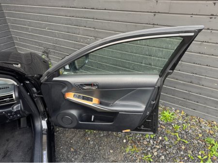 2013 Lexus IS 300 h 2.5 HYBRID AUTO SUNROOF €14,995 thumbnail