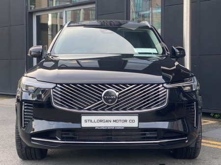 2025 Volvo XC90 - thumbnail 2