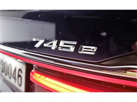 2020 BMW 7 Series - thumbnail 28