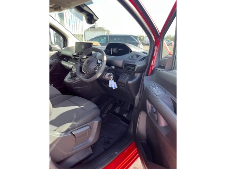 2026 Peugeot Partner - thumbnail 8