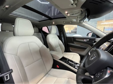 2020 Volvo XC40 - thumbnail 12