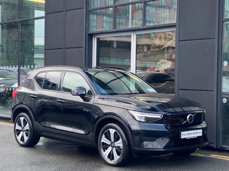 2023 Volvo XC40 Core Recharge Auto EV €31,900 thumbnail
