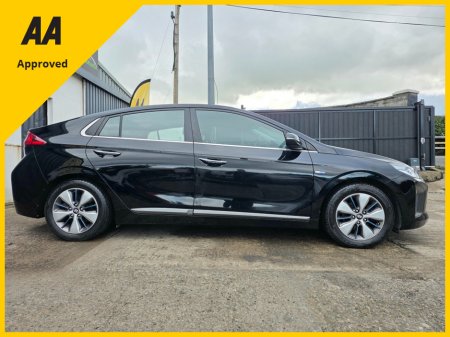 2017 Hyundai Ioniq HYBRID * HIGH SPEC * ONLY 39K MILES * €14,900 thumbnail