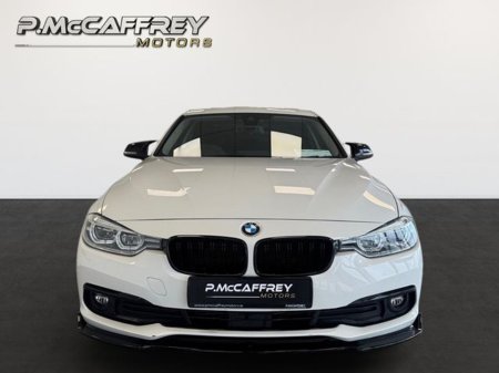 2015 BMW 3 Series - thumbnail 2