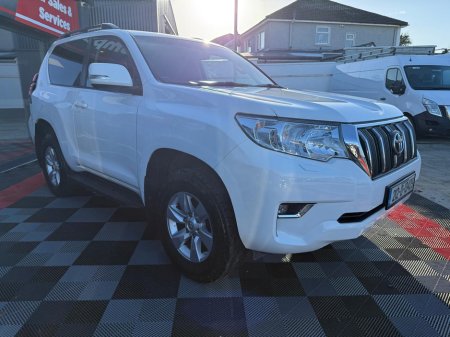 2021 Toyota Landcruiser LAND CRU SWB COMMERCIAL 2DR, VAT INVOICE , Fully Serviced , New 12 MTH DOE , Reverse Camera , 2.8 Dsl Manual , € 143 p/w & €17,950 Trade in / Deposit , Cruise Control , Dual Climate Control , €38,980 thumbnail