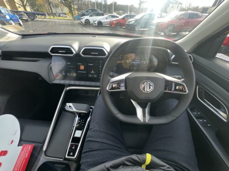 2026 MG ZS TROPHY HYBRID. €27,134 thumbnail