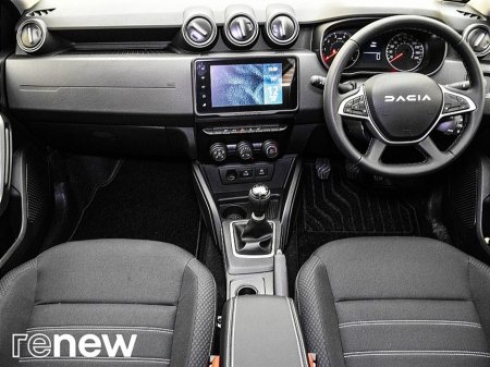 2023 Dacia Duster - view 2