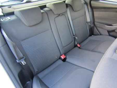 2018 Ford Focus Titanium 1.0 125PS 6SPD 4DR €13,950 thumbnail