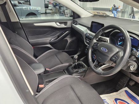 2018 Ford Focus 1.0 EcoBoost 125PS Zetec €14,950 thumbnail