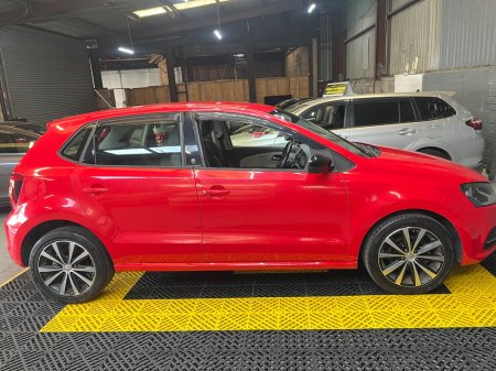 2017 Volkswagen Polo - thumbnail 5