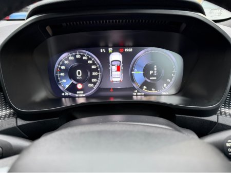 2021 Volvo XC40 - thumbnail 11