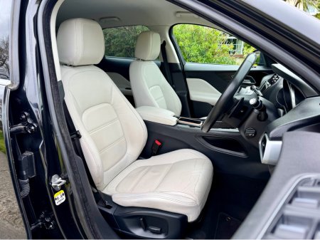 2017 Jaguar F-Pace - thumbnail 15