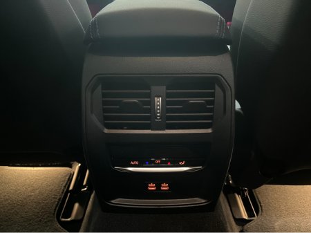 2025 BMW i4 €58950 2025 BMW I4 M50 ONLY 9K KMS / CRUISE CONTROL / 360° PARKING CAMERA / ELECTRIC MEMORY & HEATED SEATS / HEATED STEERING WHEEL / APPLE CARPLAY / AMBIENT LIGHTS €58,950 thumbnail