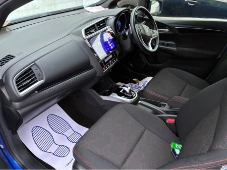 2015 Honda Fit 1.5i Petrol Hybrid Automatic S Model €11,950 thumbnail