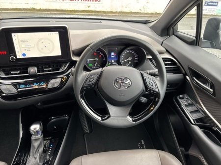 2023 Toyota C-HR - thumbnail 9