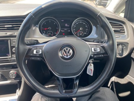 2019 Volkswagen Golf  €11,341 thumbnail