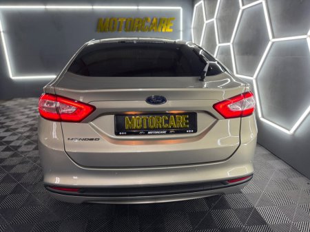 2015 Ford Mondeo - thumbnail 10