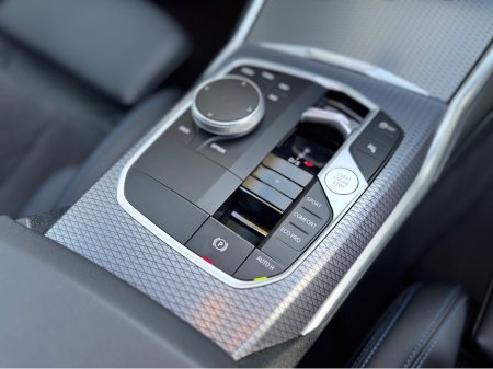 2024 BMW 3 Series - thumbnail 15