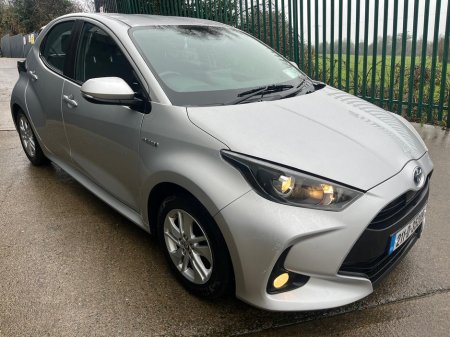 2022 Toyota Yaris HYBRID LUNA 5DR AUTO