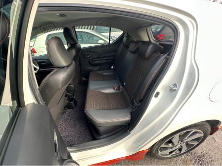 2017 Toyota Aqua - thumbnail 15