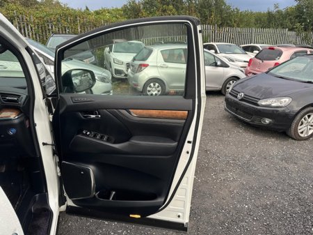 2015 Toyota Alphard Executive Lounge 2.5 Petrol Hybrid (0896) €39,995 thumbnail