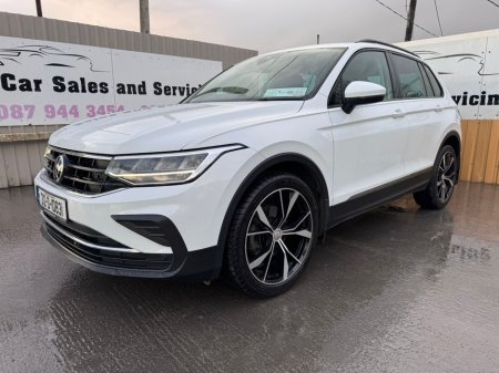 2021 Volkswagen Tiguan LIFE 2.0 TDI MANUAL 6SPEED FWD 122BHP 5 5DR €26,800 thumbnail