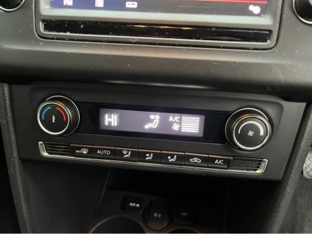 2015 Volkswagen Polo AUTOMATIC 1.2 PETROL //HIGH SPEC//LOW MILES//REVERSE CAMERA//ADAPTIVE CRUISE CONTROL// €10,950 thumbnail