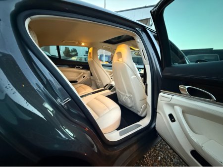 2014 Porsche Panamera PORSCHE PANAMERA 3.0 V6 FACELIFT 300BHP TURBO LOOK,SUNROOF ,HEATED SEATS ,REVERSE CAMERAS,SAT NAV ,PREMIUM TURBO LEATHER (rare) €29,840 thumbnail