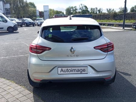 2021 Renault Clio - thumbnail 14