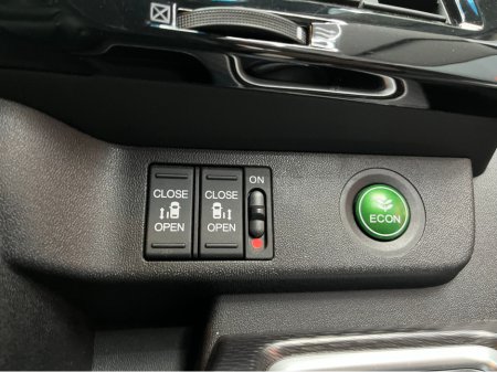 2020 Honda Stepwagon €28950 2020 HONDA STEPWAGON EHEV G SPADA SENSING 2.0 AUTOMATIC / CRUISE CONTROL / REVERSE CAMERA / AUTOMATIC DOORS / 7 SEATS €28,950 thumbnail