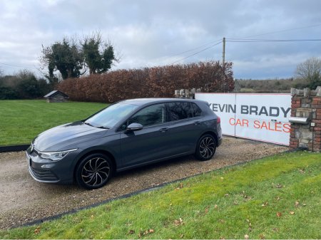 2024 Volkswagen Golf - photo 3