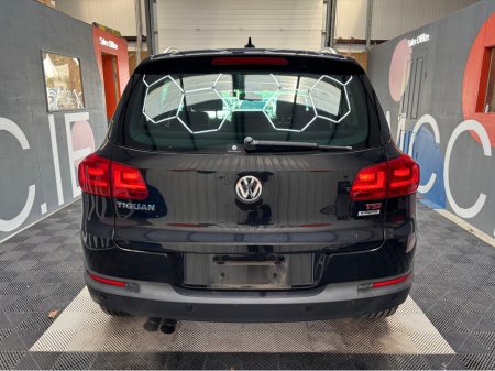 2016 Volkswagen Tiguan - thumbnail 3