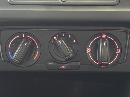 2015 Volkswagen Polo - thumbnail 13